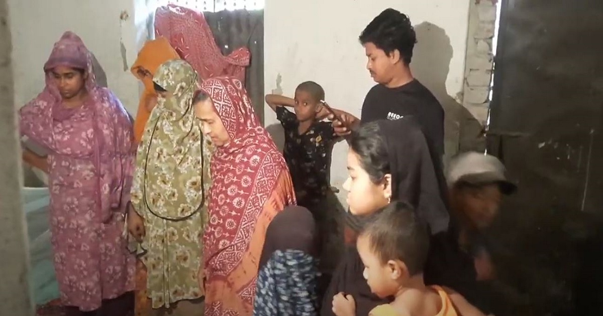 ঝিনাইদহে যুবতীর ঝুলন্ত মরদেহ উদ্ধার, স্বামী পলাতক