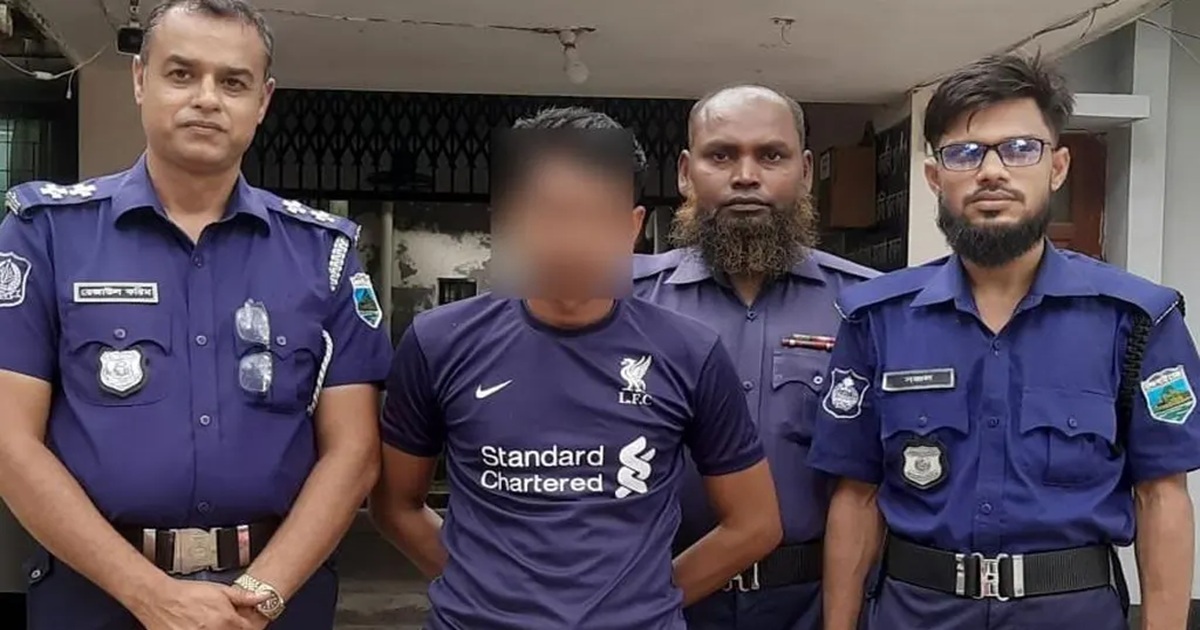 চুরি হওয়া ১২ লাখ টাকা সহ চোর গ্রেফতার