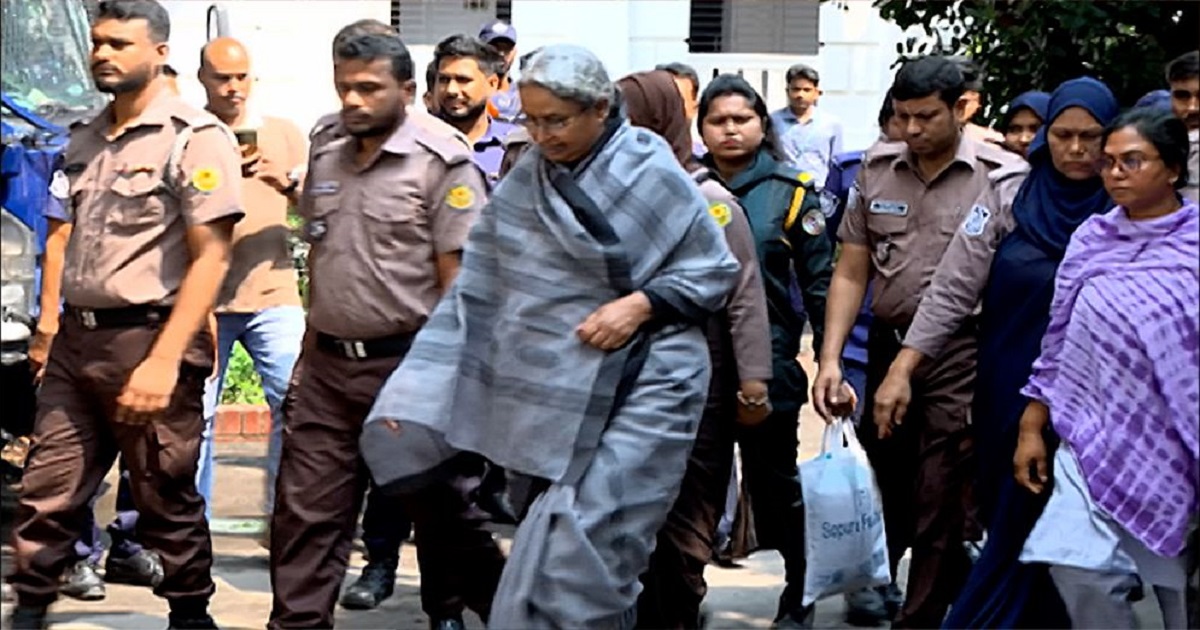 ট্রাইব্যুনালে হাজির দীপু মনি, ফারজানা রূপা ও মোজাম্মেল বাবু