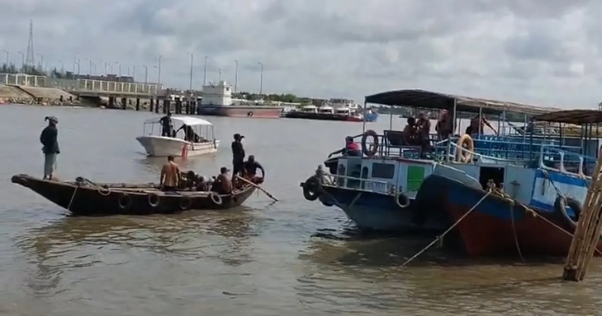 ট্রলার থেকে নামতে গিয়ে নদীতে পড়ে নিখোঁজ