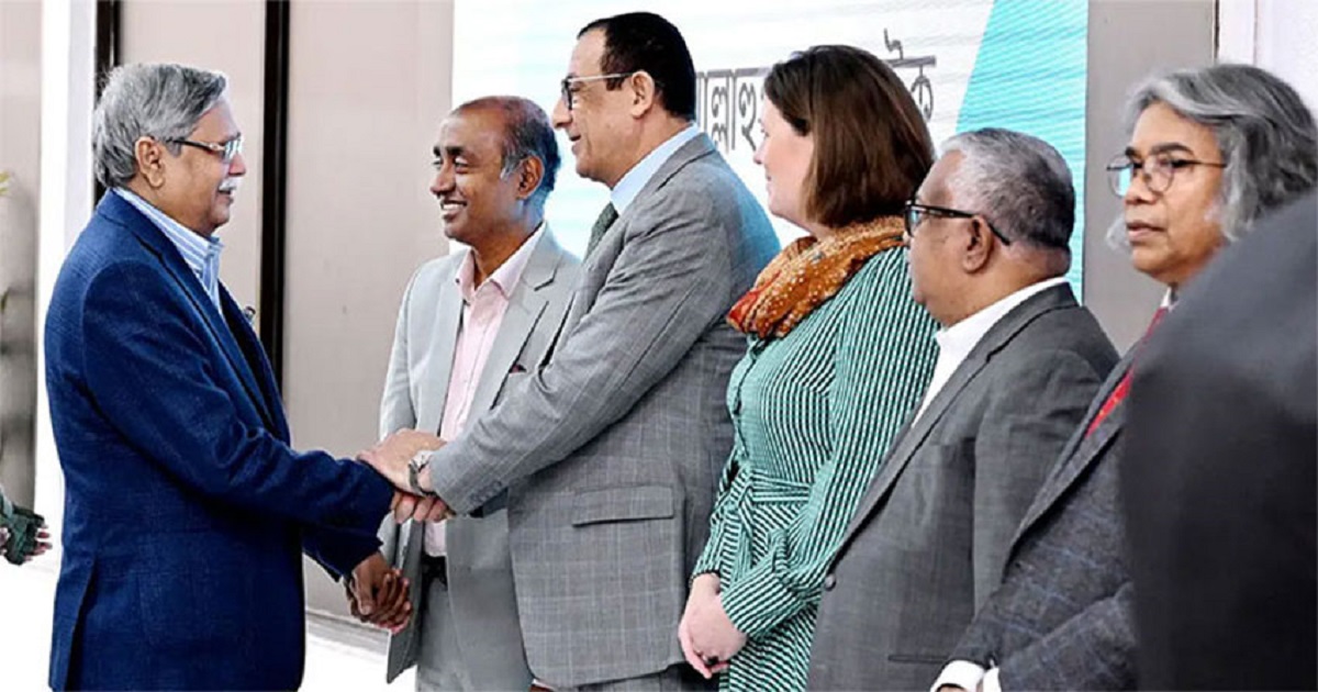 চিকিৎসা শেষে দেশে ফিরেছেন রাষ্ট্রপতি মো. সাহাবুদ্দিন