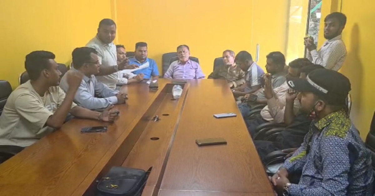 রুপগঞ্জ টেলিভিশন মিডিয়া ক্লাবের কমিটি ঘোষণার পর ১১ সদস্যের অব্যাহতি
