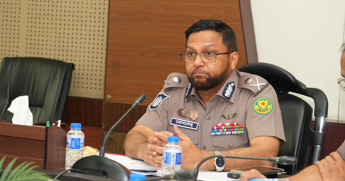 হাটের বাইরে গরুর ট্রাক নিয়ে টানাটানি করলে ব্যবস্থা: ডিএমপি