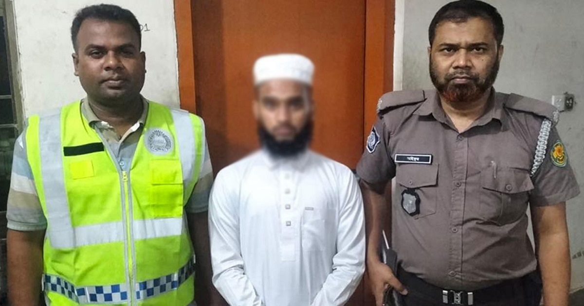 রামপুরায় বলাৎকার ও আত্মহত্যায় প্ররোচণার মামলায় মাদরাসা শিক্ষার্থী গ্রেফতার
