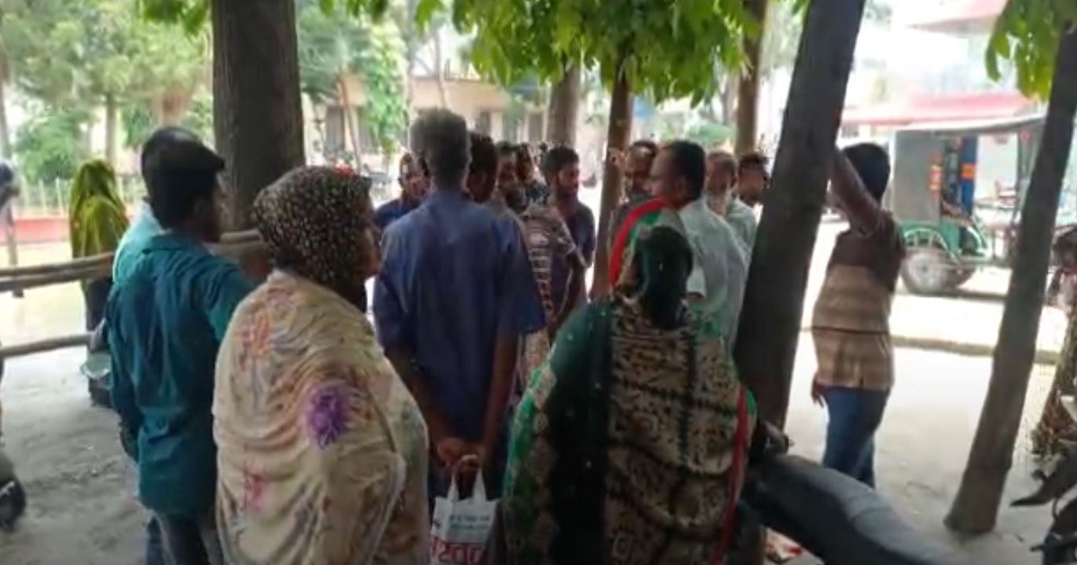 ঝিনাইদহে স্ত্রীকে কুপিয়ে হত্যার অভিযোগ, স্বামী পলাতক