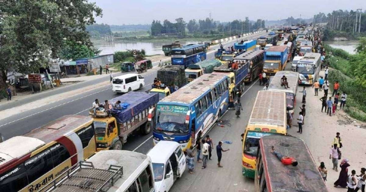 ঈদযাত্রায় ভোগান্তি: ঢাকা-টাঙ্গাইল মহাসড়কে ২২ কিলোমিটার যানজট
