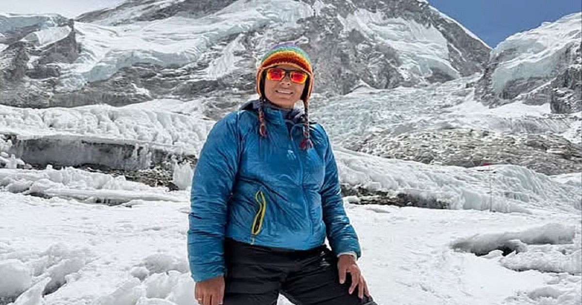 তৃতীয় বাংলাদেশি নারী হিসেবে এভারেস্ট জয় করলেন নুরুন্নাহার নিম্নি