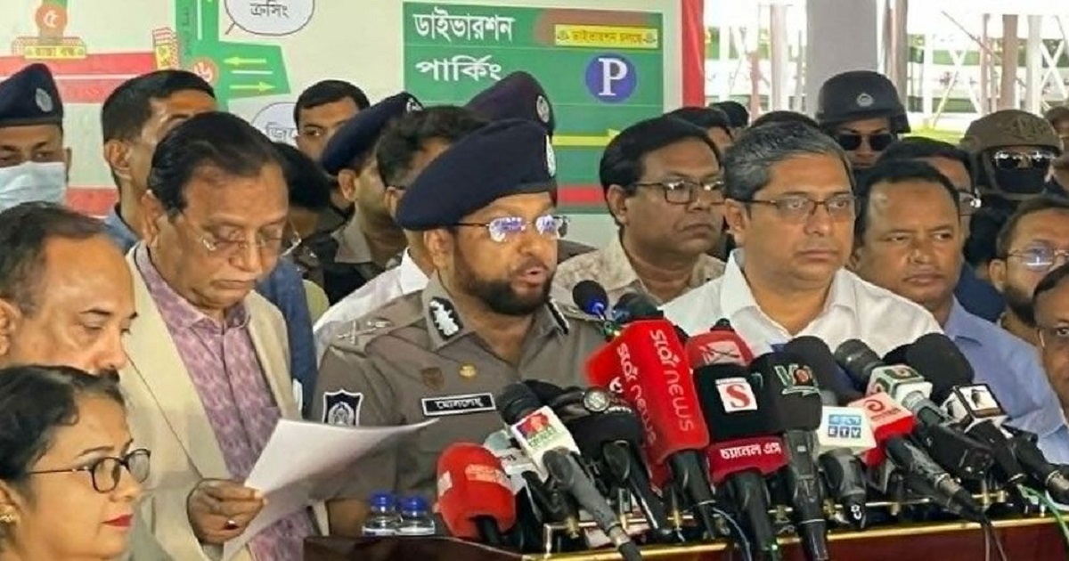 জাতীয় ঈদগাহ ঘিরে ৬ স্তরের নিরাপত্তা, ঢাকাজুড়ে ১৫ হাজার পুলিশ মোতায়েন