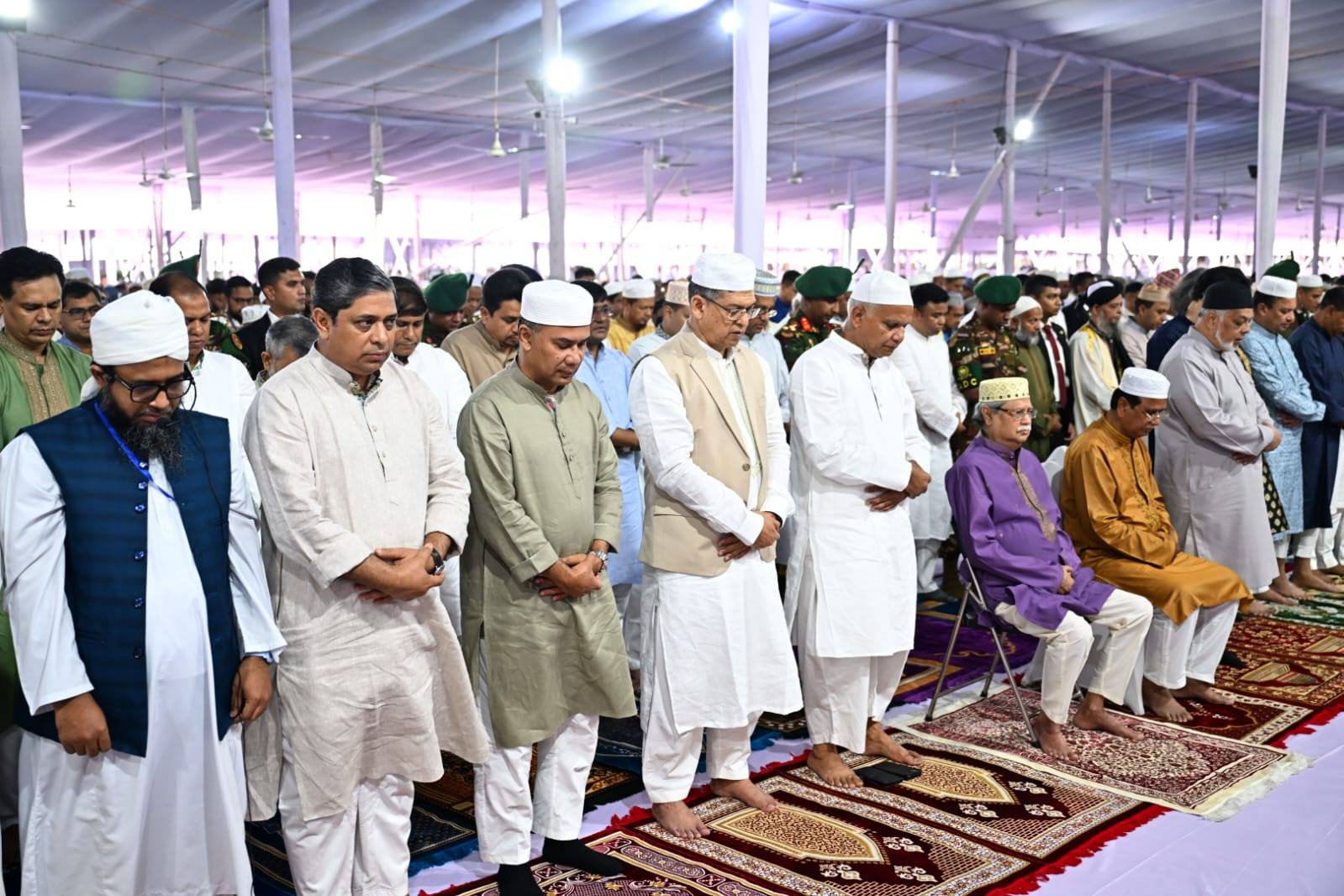 জাতীয় ঈদগাহে নামাজ আদায় করলেন রাষ্ট্রপতি ও প্রধানমন্ত্রী