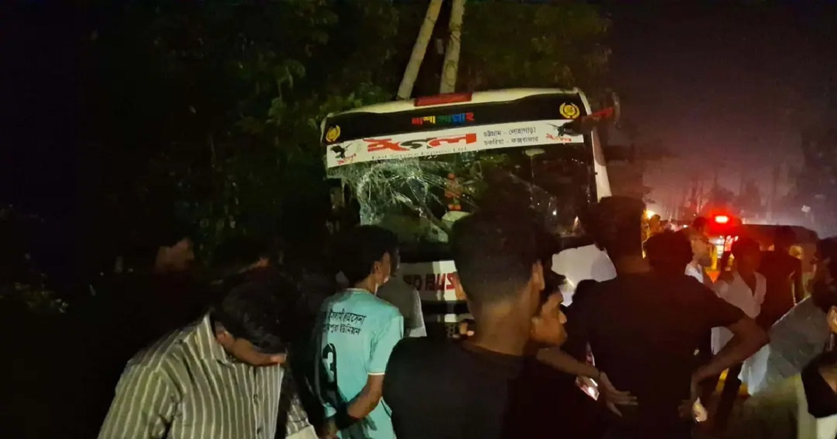 চট্টগ্রামে বাস–লেগুনার মুখোমুখি সংঘর্ষে নিহত ৩, আহত অন্তত ২০