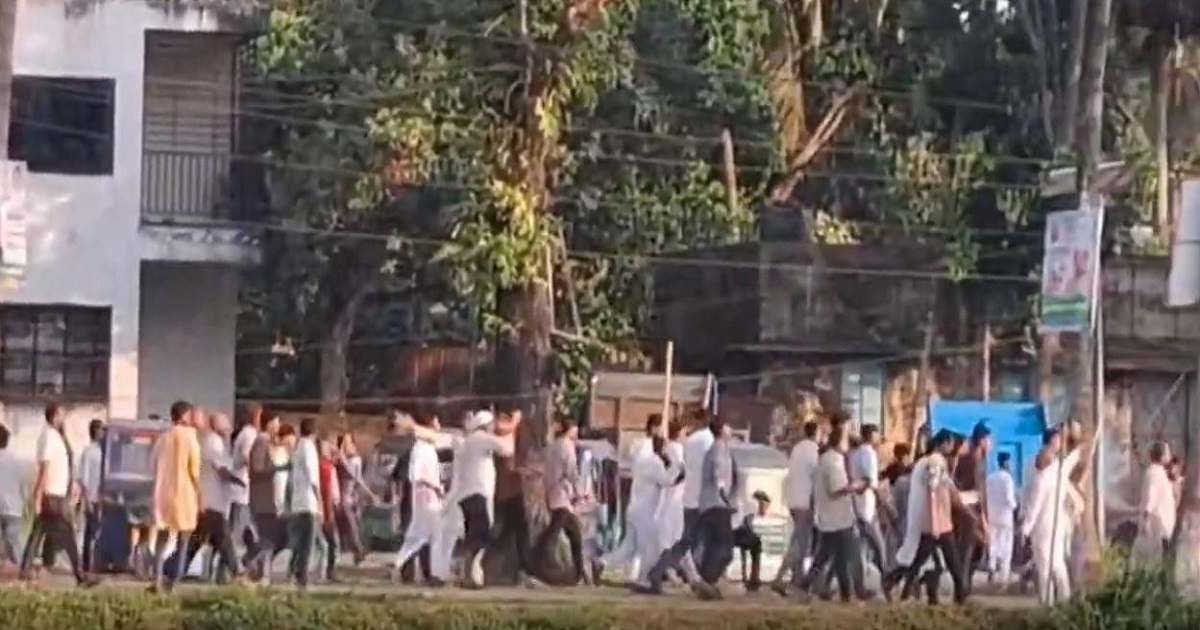 ফরিদগঞ্জে শহীদ প্রেসিডেন্ট জিয়াউর রহমানের শাহাদাত বার্ষিকীর ঘিরে দু'পক্ষের সংঘর্ষ