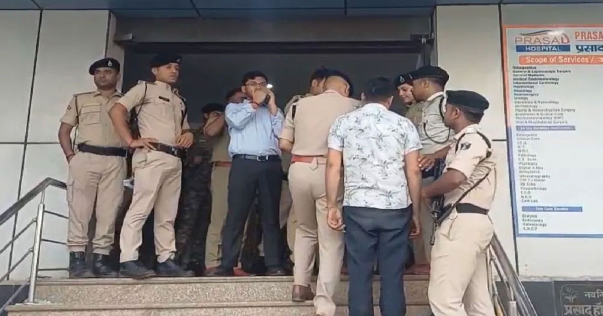 ভারতে হাসপাতালে আগুনে ৪ রোগীর মৃত্যু, উদ্ধার অভিযান চলছে