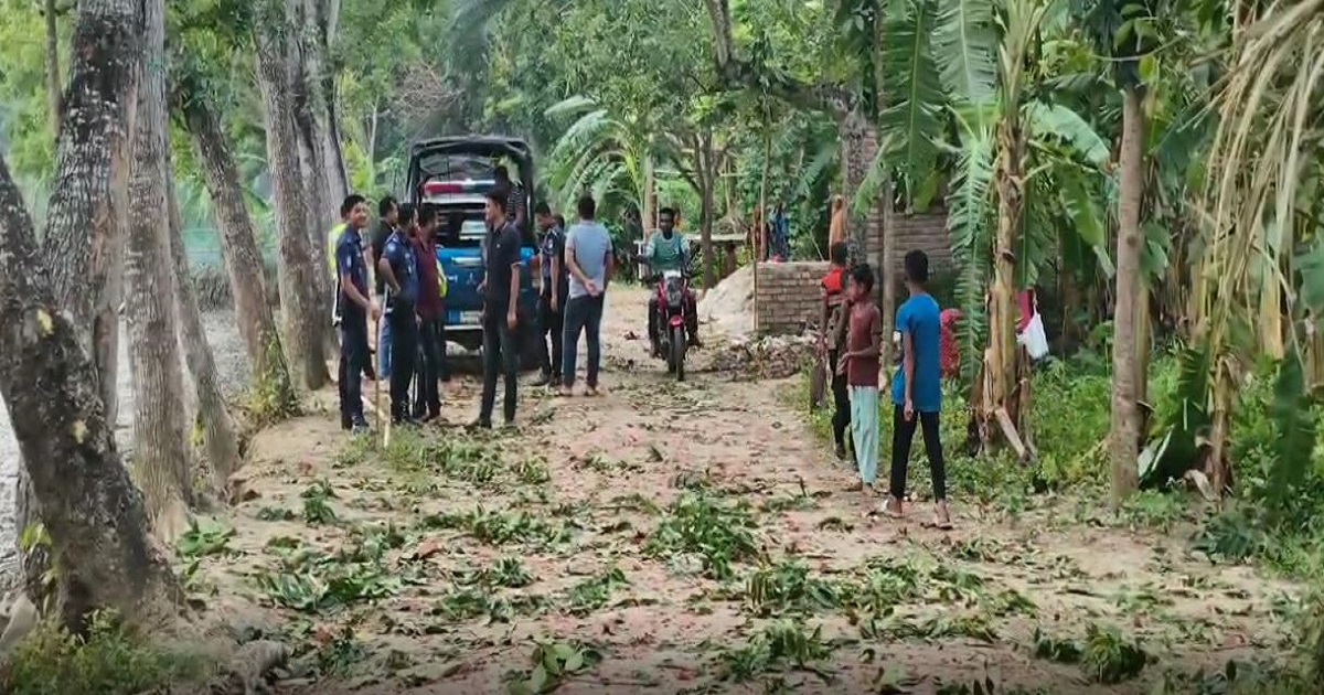 শৈলকূপায় আধিপত্য বিস্তারকে কেন্দ্র করে দুই পক্ষের সংঘর্ষ, আহত ৬০