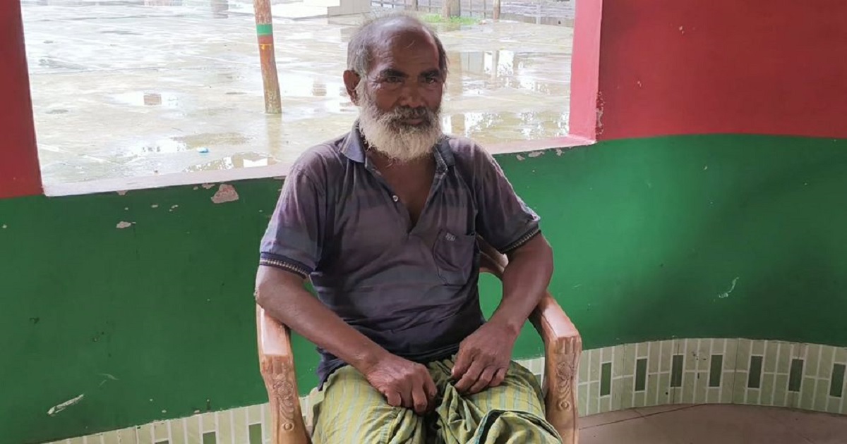 জামালপুর সীমান্তে নো-ম্যানস ল্যান্ড থেকে বৃদ্ধ উদ্ধার, থানায় হস্তান্তর