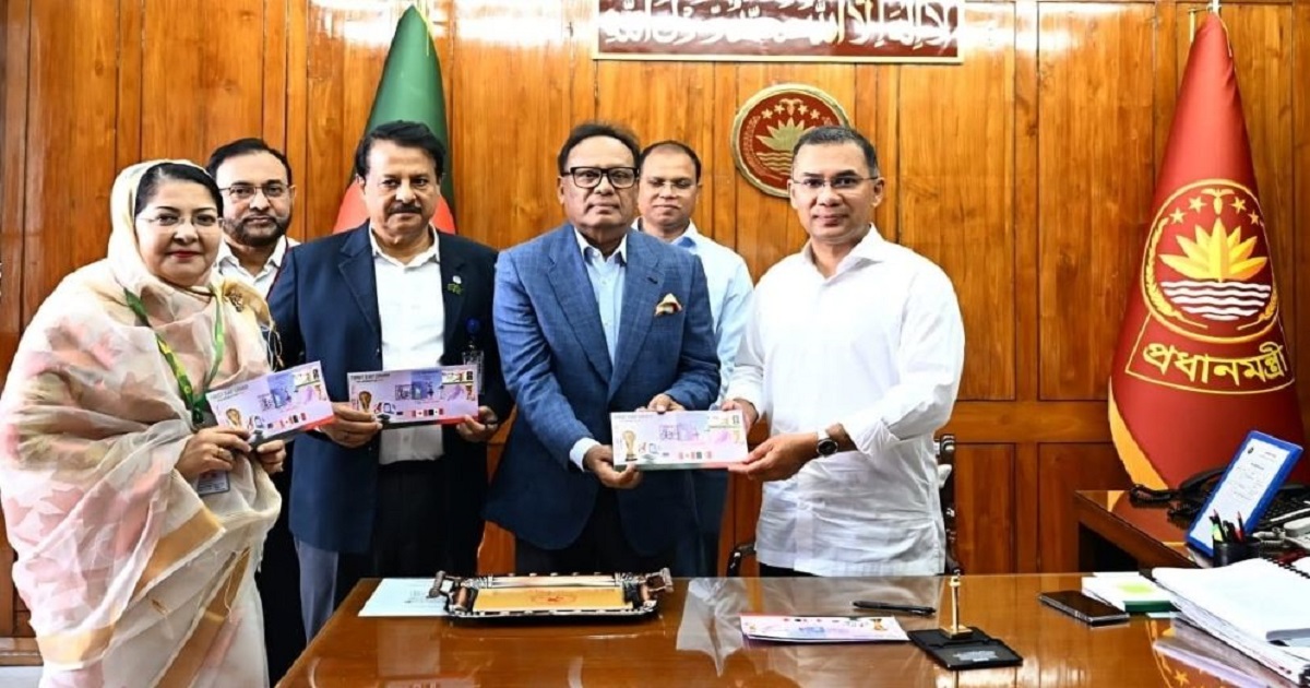 ফুটবল বিশ্বকাপ উপলক্ষে স্মারক ডাকটিকিট উন্মোচন করলেন প্রধানমন্ত্রী