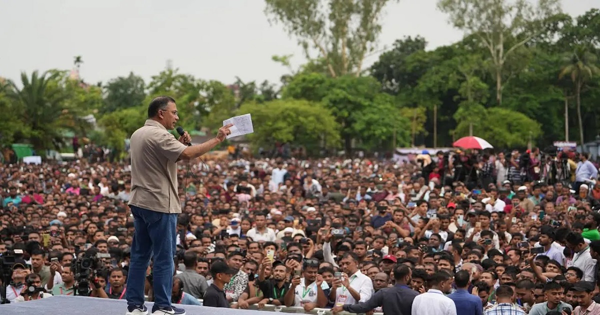 ‘চানাচুরের বাজেট’ বলারা জনগণের বন্ধু নয়: প্রধানমন্ত্রী