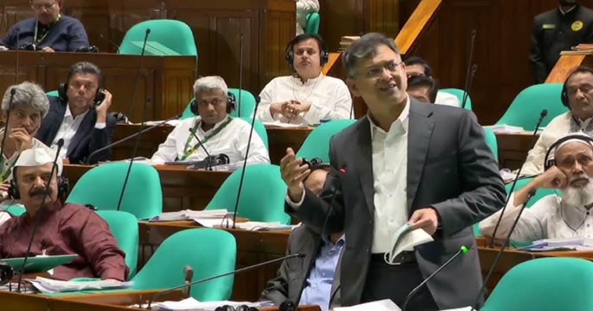 এবার মায়ানমার সীমান্তে কাঁটাতারের বেড়া দেওয়া হবে : স্বরাষ্ট্রমন্ত্রী